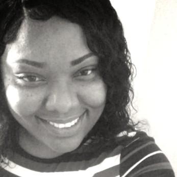 Tashena Sanderson